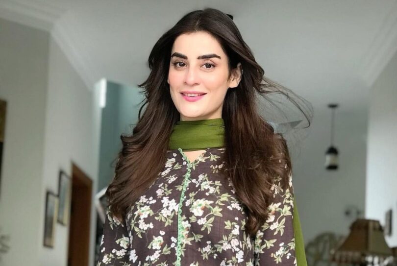 اداکارہ آمنہ ملک کا دعویٰ ہے کہ مائیں صرف دبلی پتلی، دراز قد اور خوبصورت بہو چاہتی ہیں۔