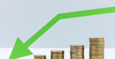 افراط زر 6-دہائی کی کم قیمت 0.3 ٪ تک کم ہوجاتا ہے