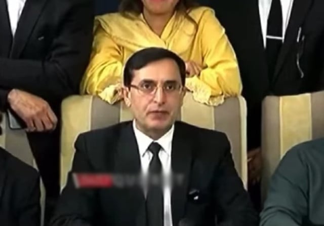 پی ٹی آئی کے چیئرمین نے بائیکاٹ سے بچنے کے لئے ، سسٹم میں رہنے کے لئے سی جے کے مشورے کی تصدیق کی ہے