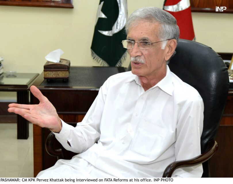 سابقہ ​​کے پی سی ایم پرویز کھٹک نے فضل رحمان کے جوئی ایف میں شامل ہونے کے لئے