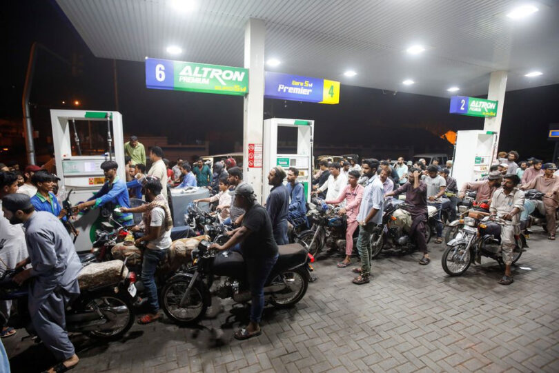 پاکستان پٹرولیم ڈیلرز نے پٹرول پمپوں کو بند کرنے کا اشارہ کیا