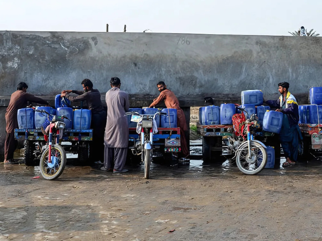 ٹرمپ کے امداد میں کٹوتی جیکب آباد کو تیز کرنے میں پانی کی اسکیم کو خطرہ ہے