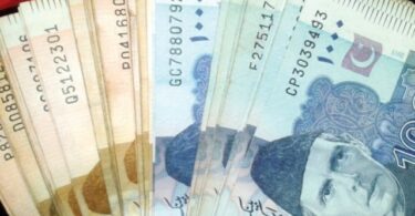 جنوری 24 کے بعد پہلی بار 280/$ سے زیادہ روپیہ تجارت کرتا ہے