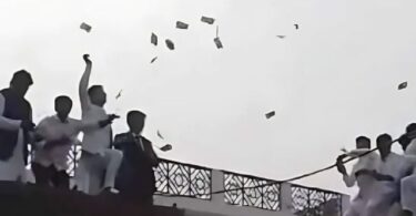 14 سالہ ہندوستانی لڑکے نے رقم اکٹھا کرتے ہوئے الیکٹروکوٹ کیا