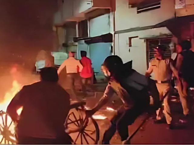 مدھیہ پردیش کے میو میں ہندوستان کی چیمپئنز ٹرافی کی تقریبات چنگاری جھڑپوں