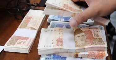 غیر رسمی معیشت $ 500B کو عبور کرنے کے لئے