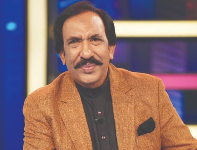 فیملی ڈنر ٹیبل پر ماضی کی محبت کی کوئی بات نہیں