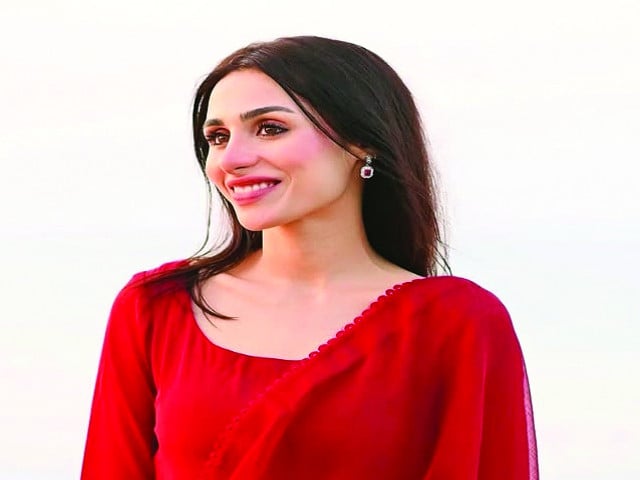 مشال خان نے ٹوٹے ہوئے دل کی واپسی پر تبادلہ خیال کیا
