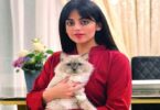 گل نے بلی کی موت کا سوگ کیا